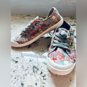 Blowfish Floral Sneakers Size 6 - Malibu Design